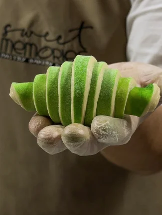 Laminado de masa artesanal con pura mantequilla